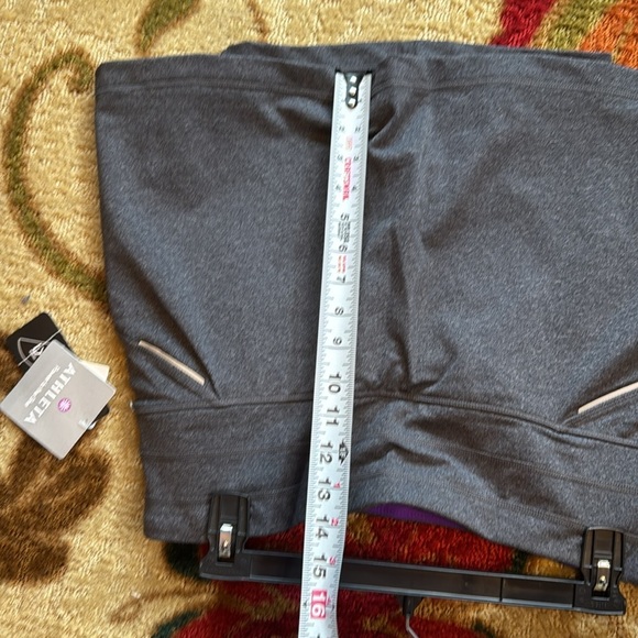 Athleta Gray and Green Relay Athletic 2 in 1 Skort - Picture 8 of 11